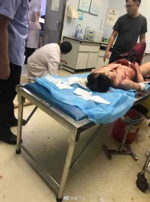 持刀是什么吓人 